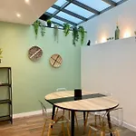 Cite Gastro. / Centre Apartment *
