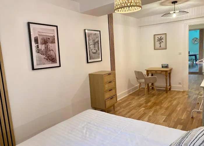 アパート Cite Gastro. / Centre ディジョン