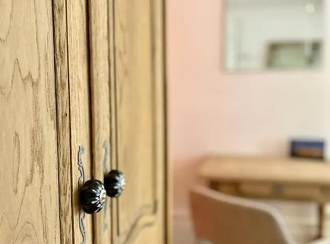 Cite Gastro. / Centre アパート *