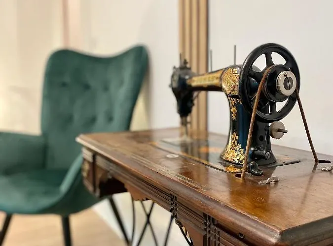 Cite Gastro. / Centre 아파트 디종